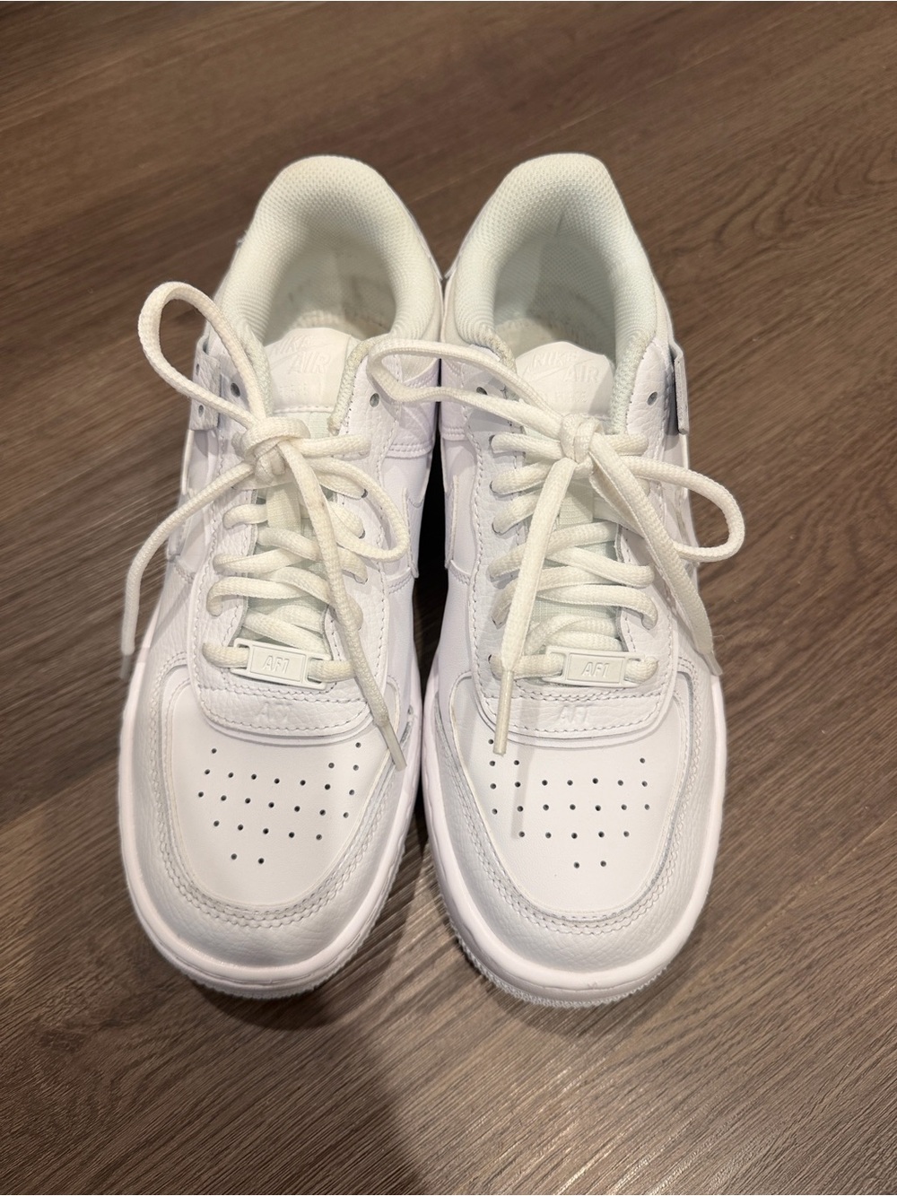 Women’s white Nike Air Force 1 - Picture 2 of 5